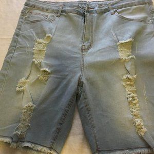 SHEIN Plus Raw Hem Ripped Denim Short